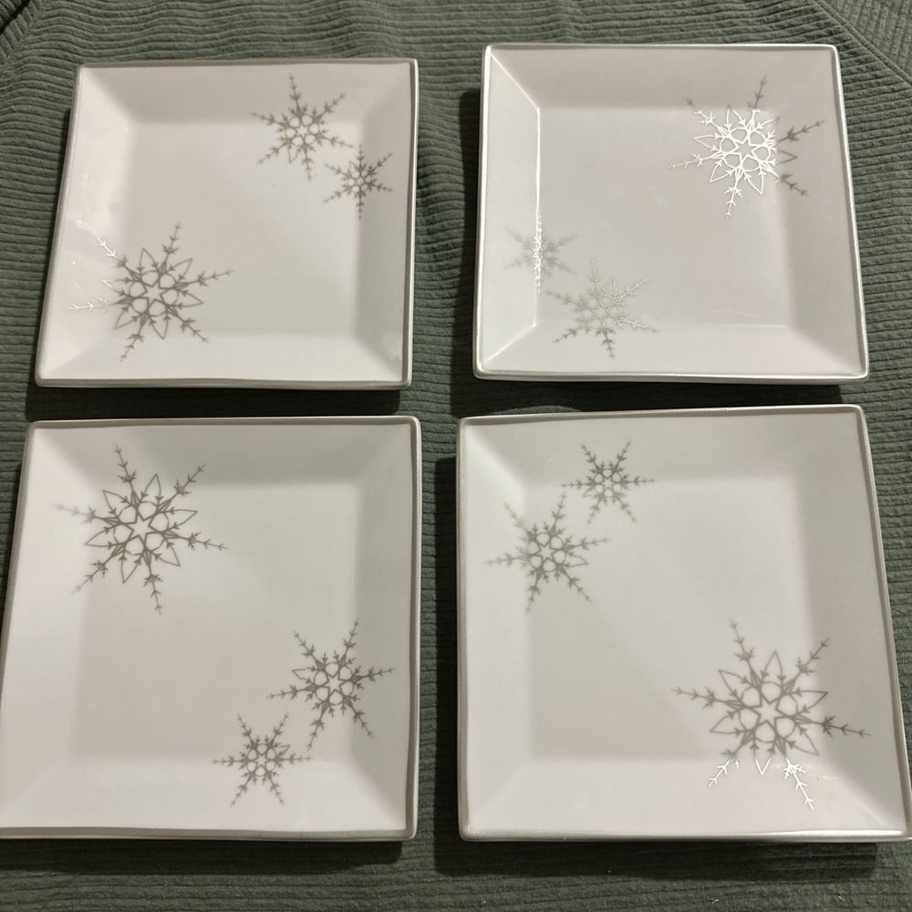 Square Snowflake Dessert Plates Set of 4, White Silver, Microwave Safe